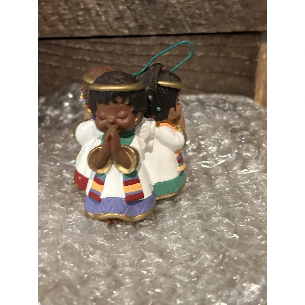 Hallmark Keepsake 2000 Angelic Trio‎ Christmas Tree Hanging Ornament 2.5